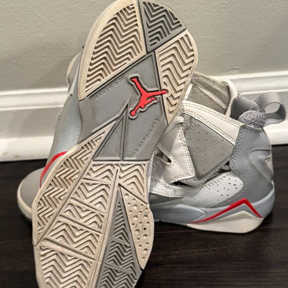 Air Jordan 7 - White / Gray (Size 4Y) - Picture 4 of 4